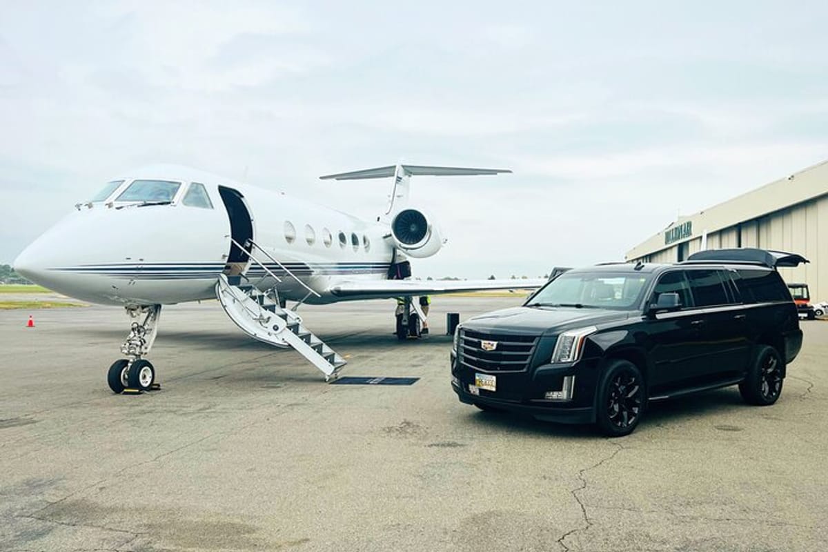 Private Car from Vancouver to Whistler – Your Premier Luxury Transfer